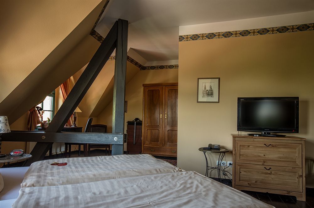 Hotel Zur Henne Naumburg  Exterior foto