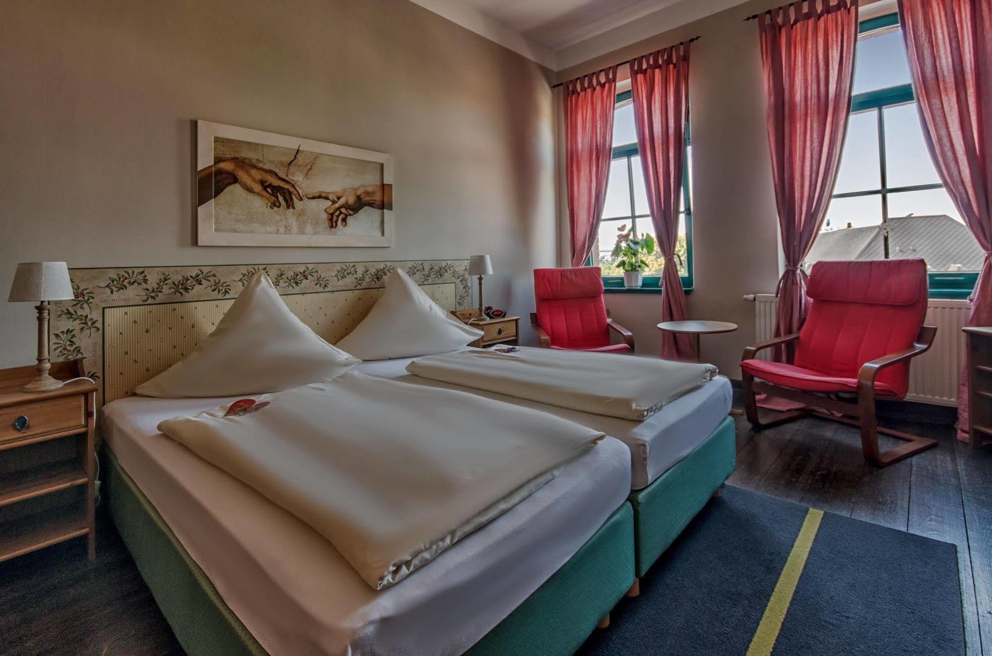 Hotel Zur Henne Naumburg  Exterior foto