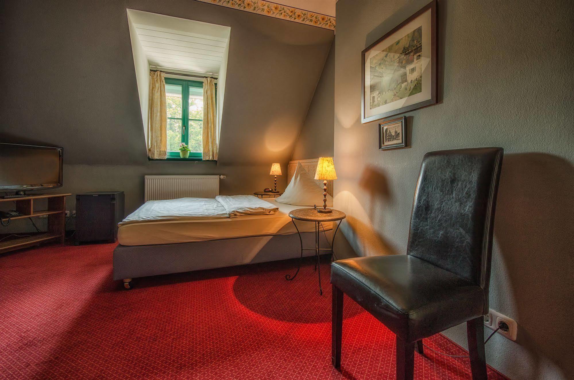 Hotel Zur Henne Naumburg  Exterior foto